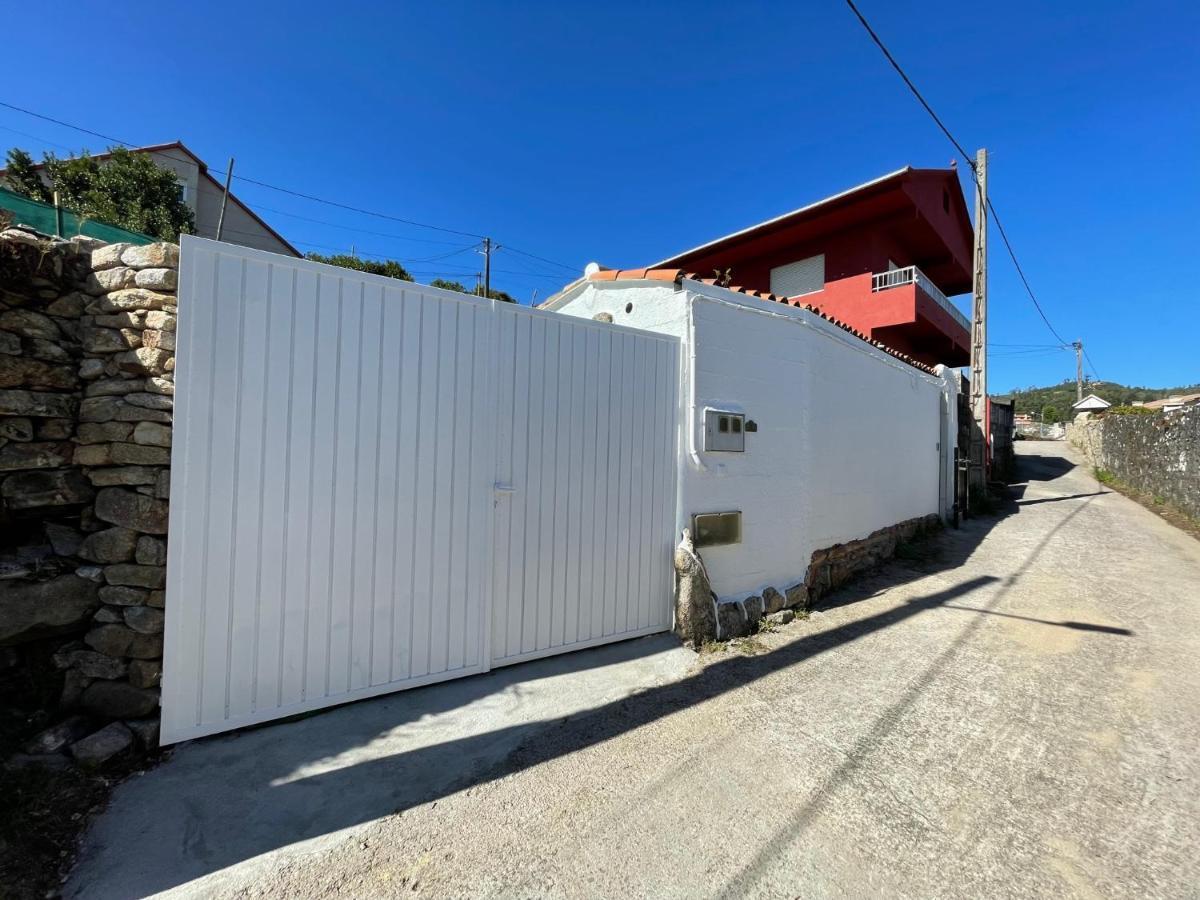 Casita Independiente Y Tres Apartamentos Con Piscina Ladeira Playa Baiona Eksteriør bilde