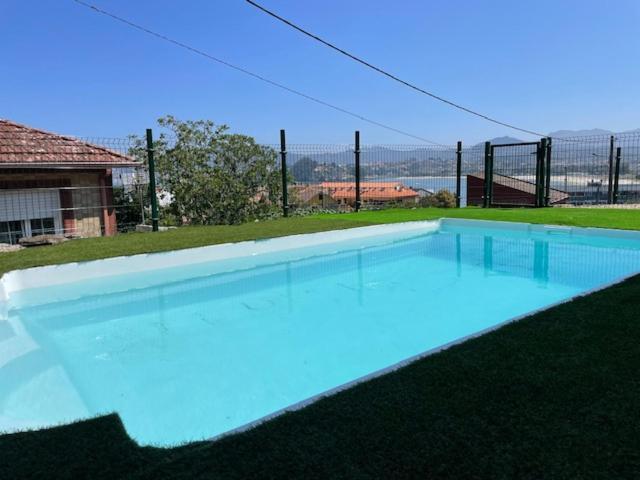Casita Independiente Y Tres Apartamentos Con Piscina Ladeira Playa Baiona Eksteriør bilde