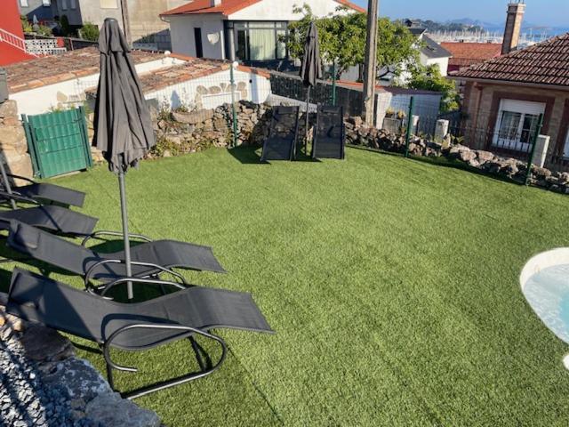Casita Independiente Y Tres Apartamentos Con Piscina Ladeira Playa Baiona Eksteriør bilde